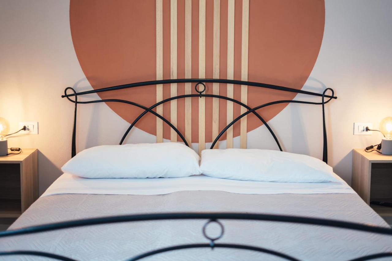 La Piccola Lady Hotel Специя Екстериор снимка